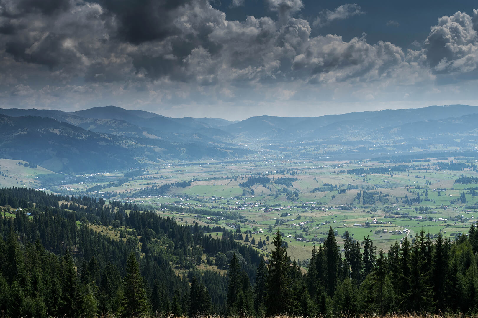 Natura in furtuna la Hateg